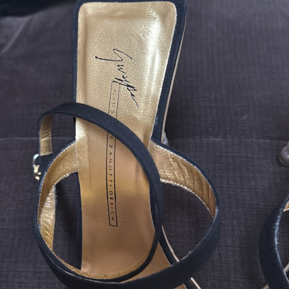 Vintage Giuseppe zanotti pearl heels - Picture 5 of 8